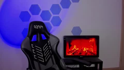 Snapshot of chris_tyson chatting on March 5, 8:54 am Chris Tyson online show from March 5, 8:54 am