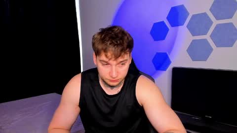 Snapshot of chris_tyson chatting on March 18, 9:12 am Chris Tyson online show from March 18, 9:12 am