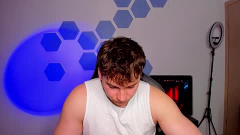 Snapshot of chris_tyson chatting on March 25, 7:58 am Chris Tyson online show from March 25, 7:58 am