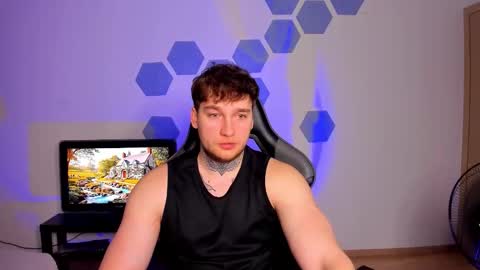 Snapshot of chris_tyson chatting on March 27, 9:10 am Chris Tyson online show from March 27, 9:10 am