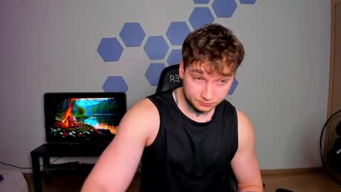 Snapshot of chris_tyson chatting on March 29, 10:04 am Chris Tyson online show from March 29, 10:04 am