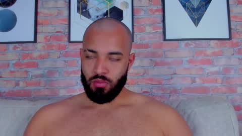 Chris Varden online show from March 17, 8:01 pm