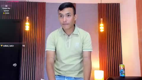 Snapshot of chris_vega4 chatting on June 10, 1:32 pm Chris online show from June 10, 1:32 pm