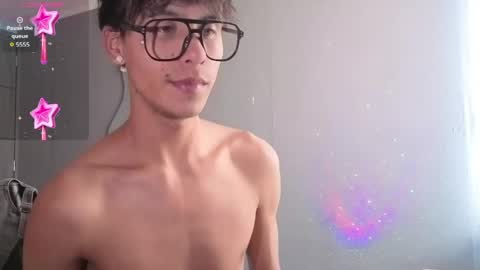 chris_zp online show from May 24, 6:13 pm