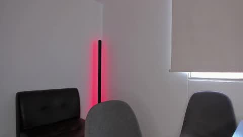 Snapshot of chrisandrew_ chatting on October 2, 4:14 pm Im Chirs IM MODEL INDEPENDT online show from October 2, 4:14 pm