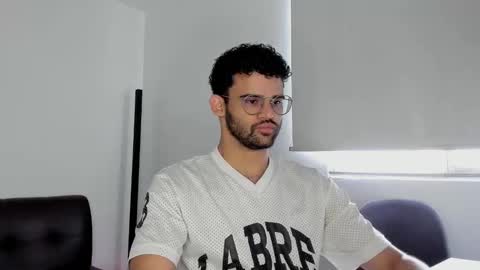 Snapshot of chrisandrew_ chatting on October 16, 2:51 pm Im Chirs IM MODEL INDEPENDT online show from October 16, 2:51 pm