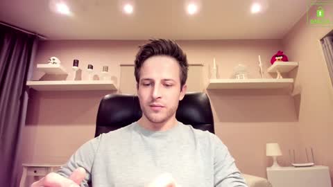 Snapshot of chriscarrey chatting on December 11, 2:09 am Chris online show from December 11, 2:09 am