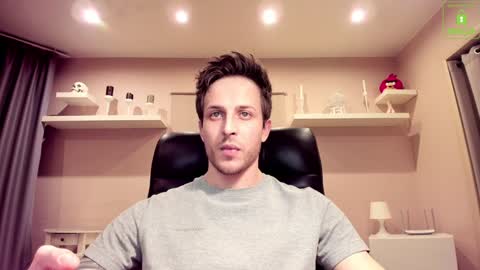 Snapshot of chriscarrey chatting on December 13, 2:43 am Chris online show from December 13, 2:43 am