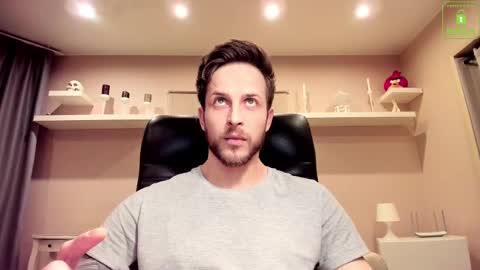 Snapshot of chriscarrey chatting on March 12, 11:12 pm Chris online show from March 12, 11:12 pm
