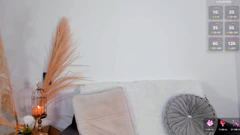 Snapshot of chrishell_ chatting on October 9, 3:59 am Chrishell online show from October 9, 3:59 am