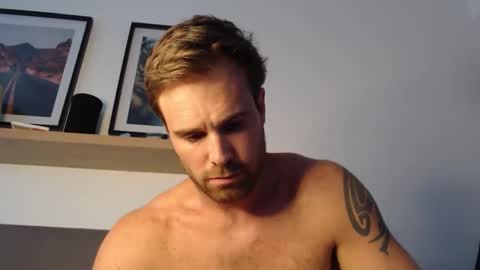 Snapshot of chrishemsworthxxx chatting on February 18, 4:47 pm Chris Hemsworth online show from February 18, 4:47 pm