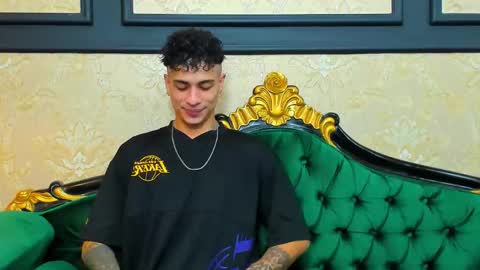 Chris online show from October 12, 11:20 am