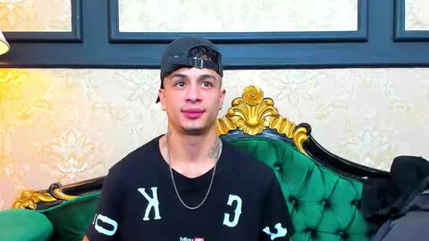 Chris online show from October 22, 11:43 am