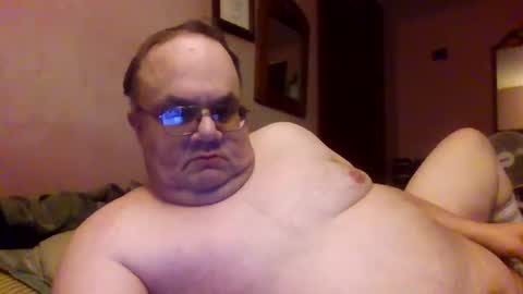 Snapshot of chrismini312 chatting on February 28, 10:22 pm Chris The Jerk Off King online show from February 28, 10:22 pm