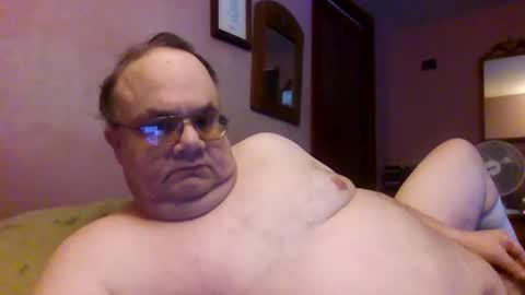 Snapshot of chrismini312 chatting on March 4, 7:20 pm Chris The Jerk Off King online show from March 4, 7:20 pm