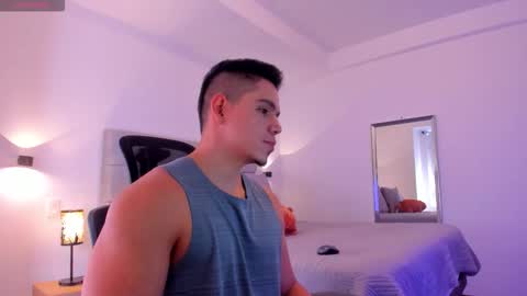 chrismorgan24 online show from October 13, 3:12 pm