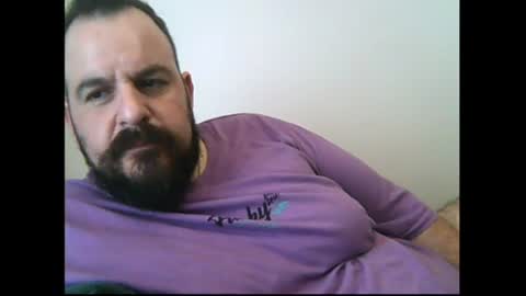 Snapshot of chrisole chatting on January 11, 8:11 am chris ole online show from January 11, 8:11 am