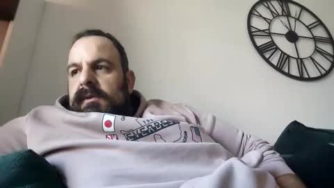 Snapshot of chrisole chatting on December 1, 9:03 am chris ole online show from December 1, 9:03 am