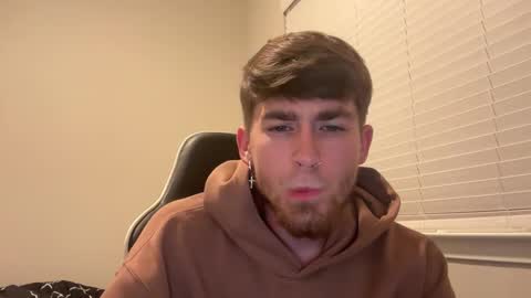 chrisoncam01 online show from October 21, 4:35 am