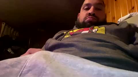 Snapshot of chrisr4203 chatting on January 8, 4:23 am chrisr4203 online show from January 8, 4:23 am