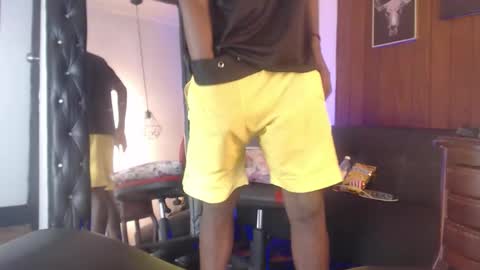 Snapshot of chriss_ath chatting on March 5, 12:12 pm chriss online show from March 5, 12:12 pm