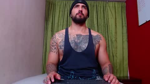 chriss_james online show from February 8, 4:03 am