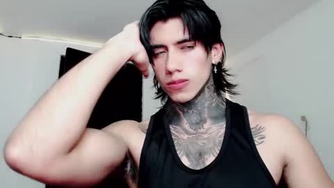 CHRIS  INDEPENT MODEL online show from February 18, 5:42 pm