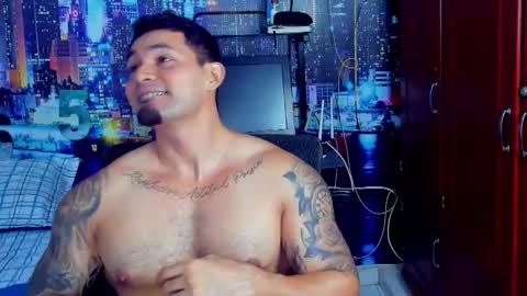 Snapshot of chriss_stewart2 chatting on November 8, 3:39 am Chriss Stewart online show from November 8, 3:39 am