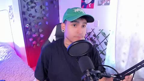 Christian Wang online show from April 29, 8:48 pm