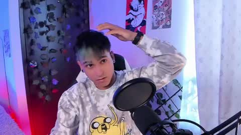 Christian Wang online show from April 30, 9:30 pm
