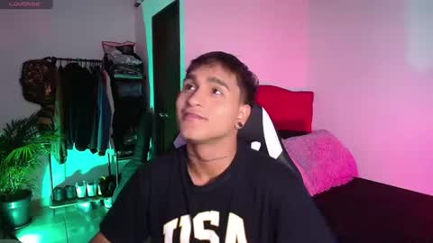 Christian Wang online show from June 14, 9:28 pm