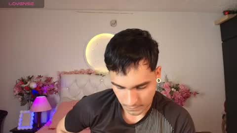 Christian Wang online show from July 13, 9:28 pm