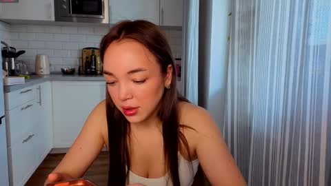 ChrissBerryy online show from April 27, 3:48 am