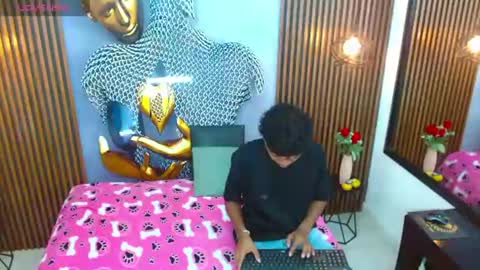 Snapshot of chrisshottx chatting on June 15, 7:16 pm chrisshottx online show from June 15, 7:16 pm