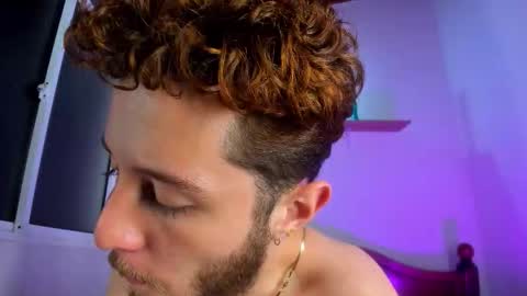 Hi dont forguet to follow me    online show from November 18, 7:02 am