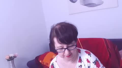 Christa online show from December 8, 5:44 pm