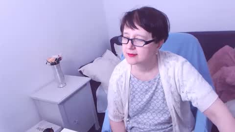 Christa online show from December 13, 8:15 pm