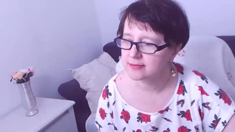 Christa online show from December 15, 4:40 am