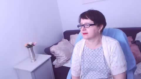 Christa online show from December 19, 6:23 pm