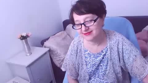 Christa online show from December 20, 6:45 pm