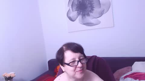 Snapshot of christarose chatting on February 20, 1:46 am Christa online show from February 20, 1:46 am