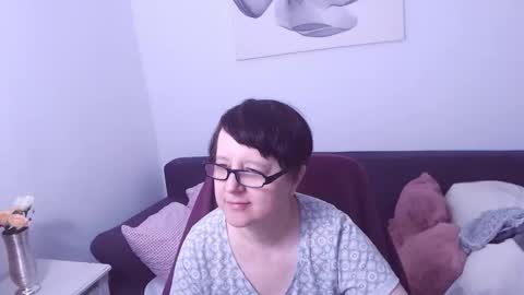 Snapshot of christarose chatting on February 20, 8:09 pm Christa online show from February 20, 8:09 pm