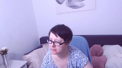 Snapshot of christarose chatting on February 22, 12:26 pm Christa online show from February 22, 12:26 pm