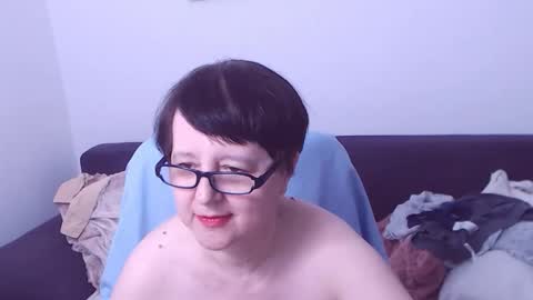 Snapshot of christarose chatting on March 1, 4:25 am Christa online show from March 1, 4:25 am