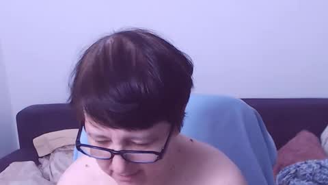 Snapshot of christarose chatting on March 1, 4:31 pm Christa online show from March 1, 4:31 pm