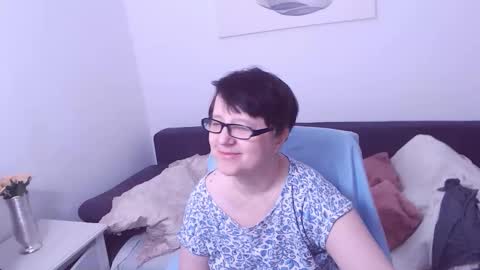 Snapshot of christarose chatting on March 15, 12:33 pm Christa online show from March 15, 12:33 pm