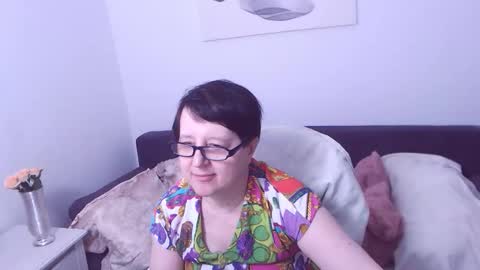 Christa online show from May 31, 3:19 pm