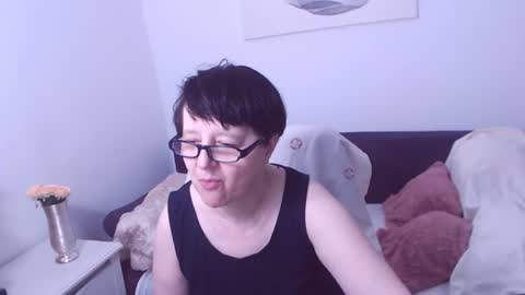 Christa online show from June 11, 8:29 pm