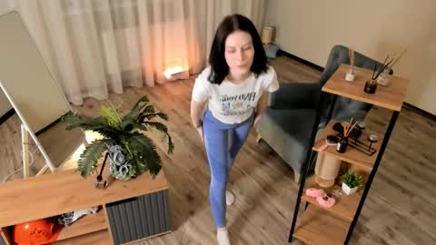 christaschrecongost online show from February 15, 4:03 pm