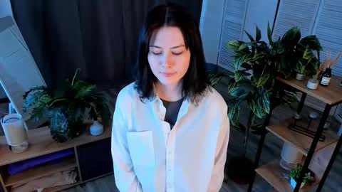 christaschrecongost online show from March 20, 10:09 am